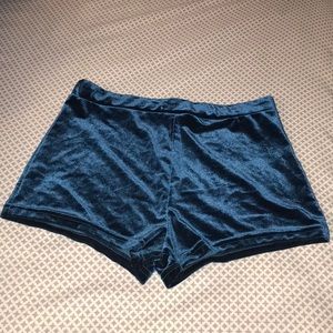 Velvet shorts